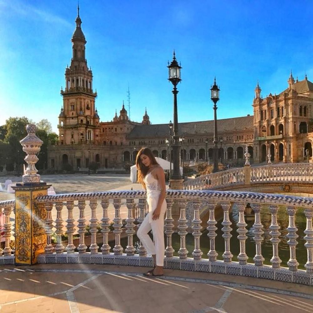 Meet your Posher, Cecilia